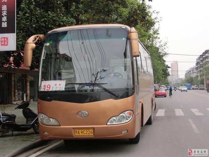 大巴车与小微型客车租赁 如何根据出行需求做出最优选择